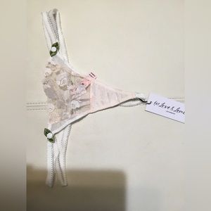 Victoria’s Secret thong size m